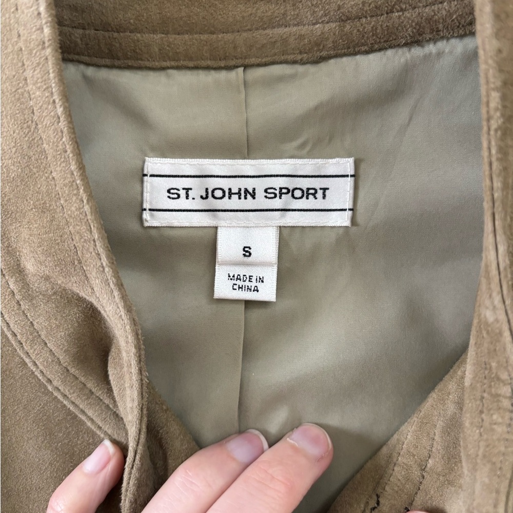 St. John Sport 100% Suede Jacket with Knit Sleeves - Picture 4 of 6